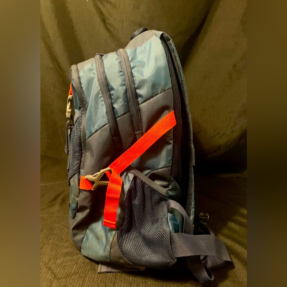30 liter backpack - Picture 2 of 6